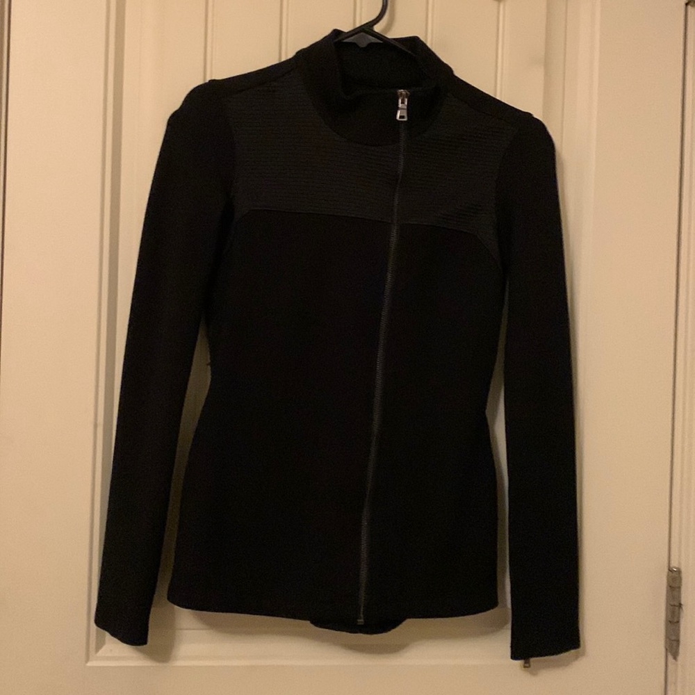 Cool side zipper sweater (shipping payment included in total price)